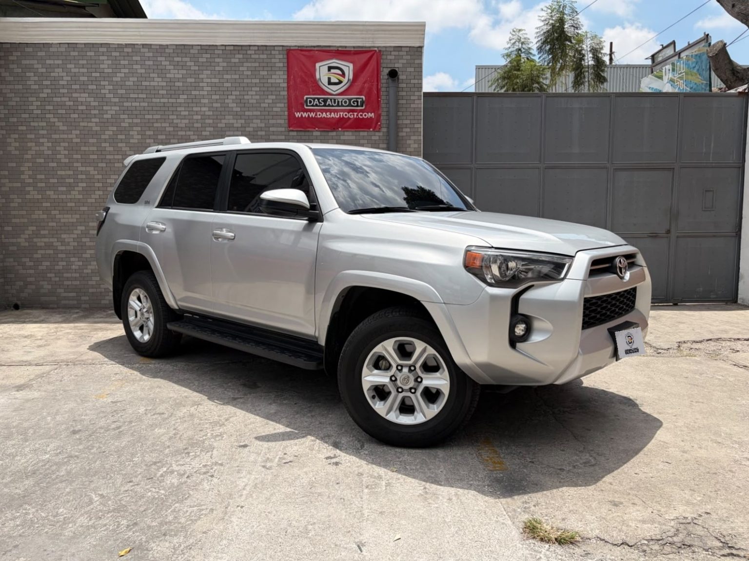 Toyota 4Runner SR5