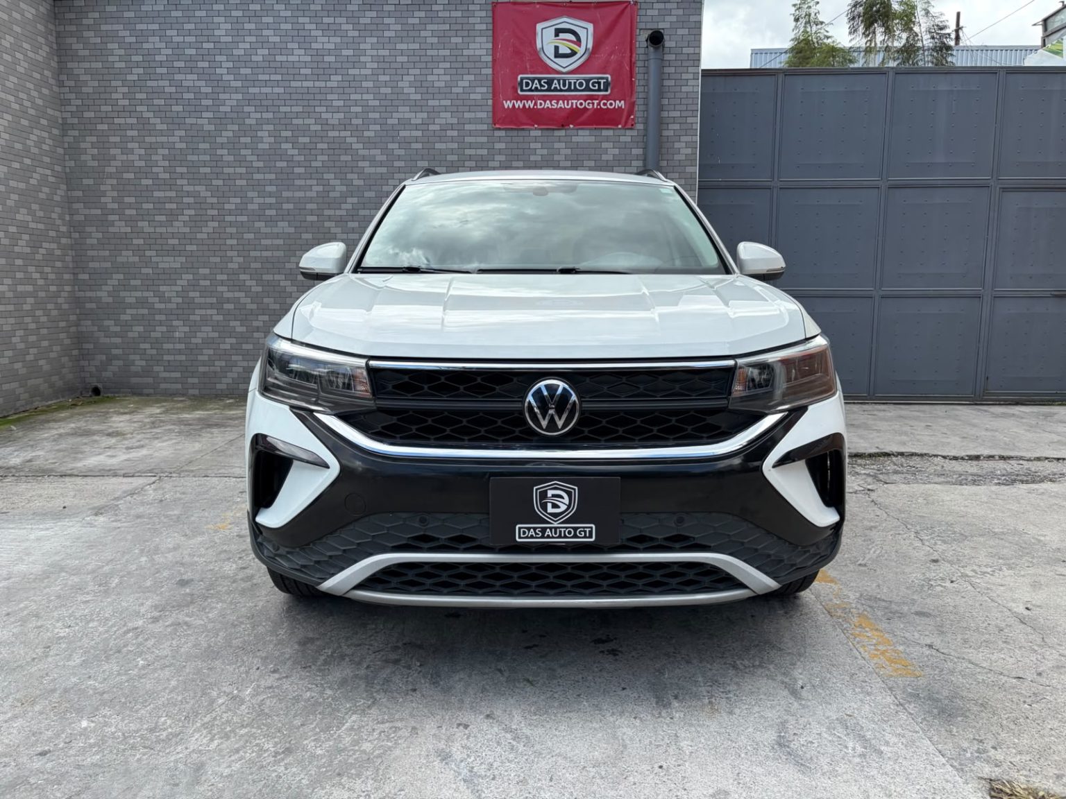 P661JMW008